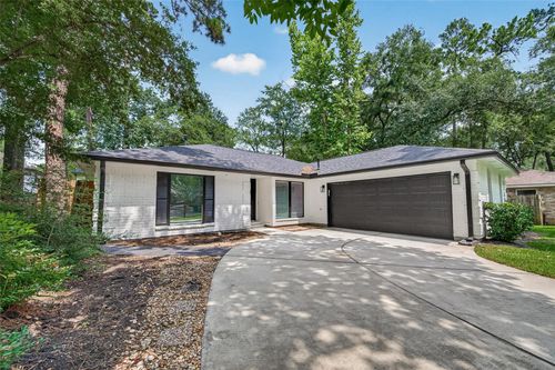 8 N Brook Pebble Ct, The Woodlands, TX, 77380-2801 | Card Image
