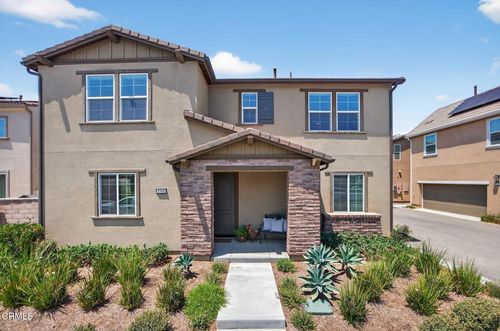 1941 Pomegranate St, Santa Paula, CA, 93060-8001 | Card Image