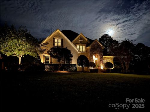 18714 River Ford Dr, Davidson, NC, 28036-8816 | Card Image