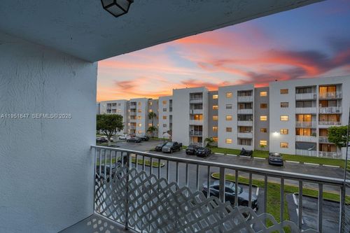 apt-315-8145 Nw 7th St, Miami, FL, 33126-4094 | Card Image