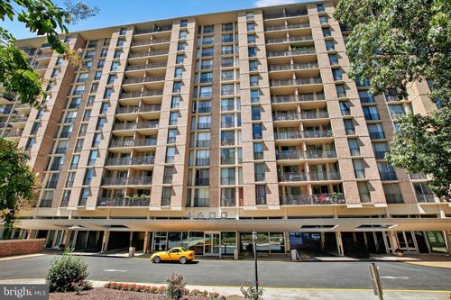 apt-421-4600 S Four Mile Run Dr, ARLINGTON, VA, 22204-3562 | Card Image