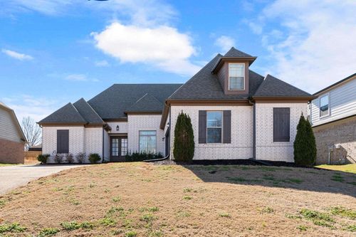 50 Whispering Creek Dr, Oakland, TN, 38060-4638 | Card Image