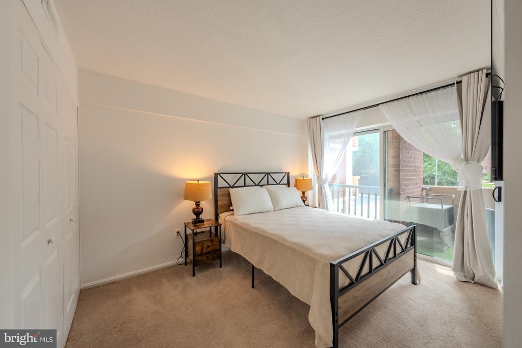 Residential in ARLINGTON 3