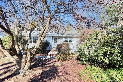 160 Pascack Rd, Pearl River, NY, 10965-1625 | Card Image