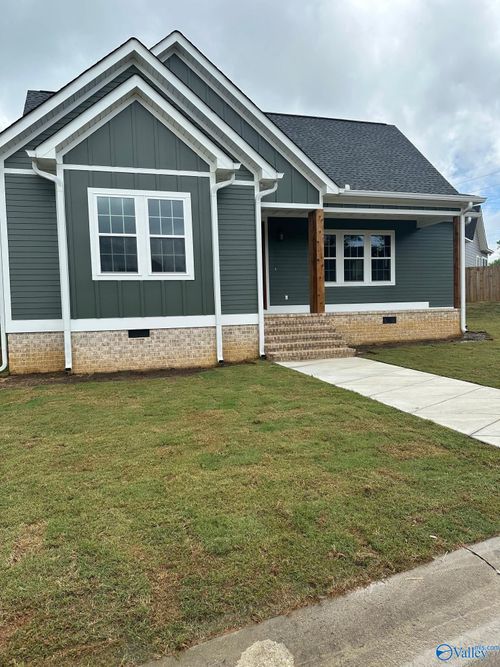 66 Swanee Dr, Albertville, AL, 35950-0066 | Card Image