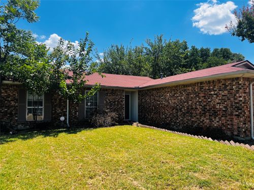 210 Nettletree St, Arlington, TX, 76018-1624 | Card Image