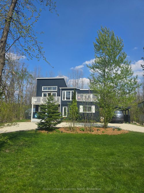 111 Martin Grove, Blue Mountains, ON, L9Y0N5 | Card Image