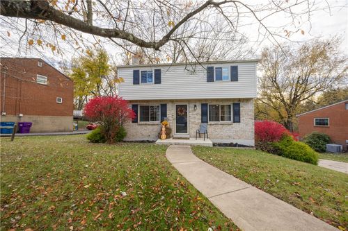 267 Great Smokey Dr, Pittsburgh, PA, 15239-2325 | Card Image