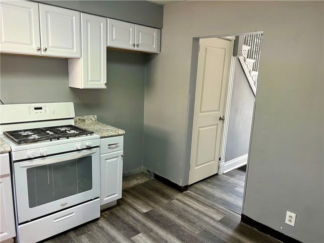610 Middle Ave, Townhouse with 5 bedrooms, 1 bathrooms and 4 parking in Wilmerding PA | Image 10