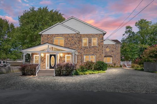 610 E Marshall Ave, DEALE, MD, 20751-2100 | Card Image