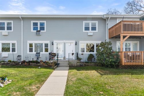 62-62 Finch Ln, Islip, NY, 11751-3309 | Card Image