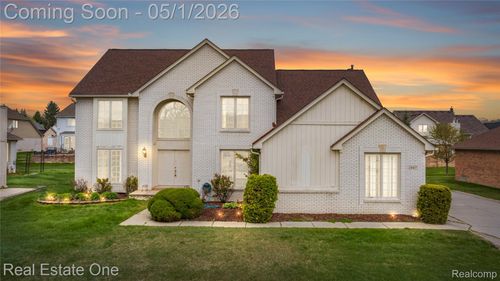 2447 Lorenzo Dr, Sterling Heights, MI, 48314-4514 | Card Image