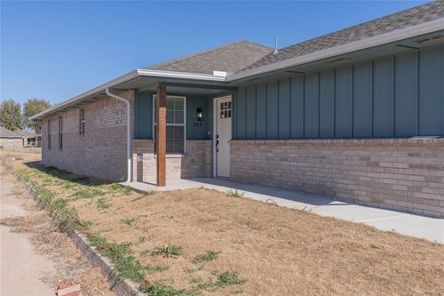 785 Ne 4th St, Newcastle, OK, 73065-5590 | Card Image
