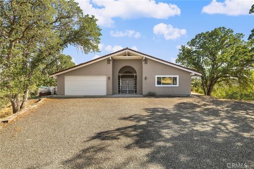 17825 Clearwater Dr, Red Bluff, CA, 96080-9424 | Card Image