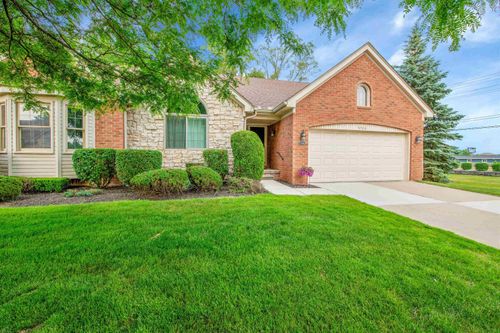 57016 Megan Dr, Washington Township, MI, 48094 | Card Image