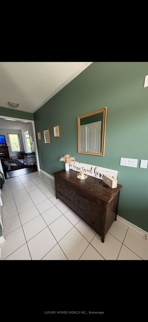 35 Corbett St, Dundalk, ON, N0C1B0 | Card Image