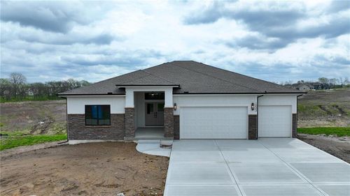 10503 N Liberty St, Kansas City, MO, 64155-2891 | Card Image