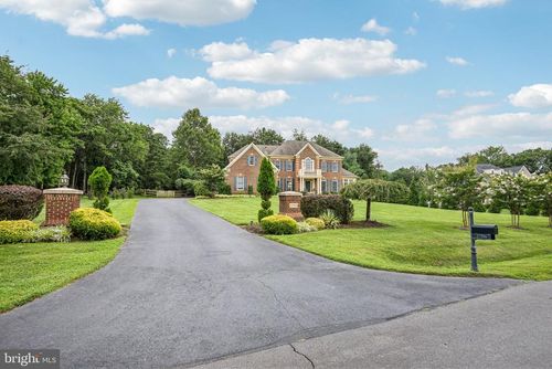27586 Paddock Trail Pl, CHANTILLY, VA, 20152-6392 | Card Image