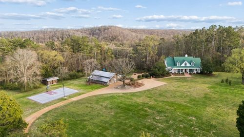 324 E Kingston Springs Rd, Kingston Springs, TN, 37082-8913 | Card Image