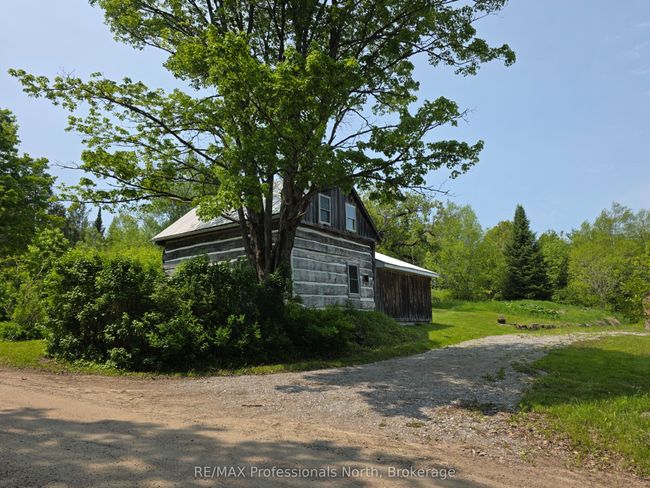 1537 Tulip Rd, House other with 2 bedrooms, 1 bathrooms and 4 parking in Algonquin Highlands ON | Image 23