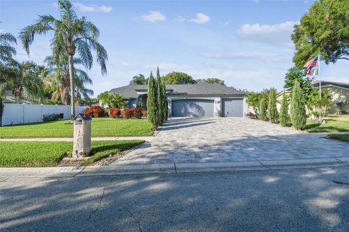 2713 Crestfield Dr, VALRICO, FL, 33596-5789 | Card Image