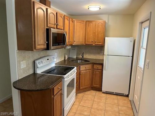 724 109th Ave N, Naples, FL, 34108-1992 | Card Image