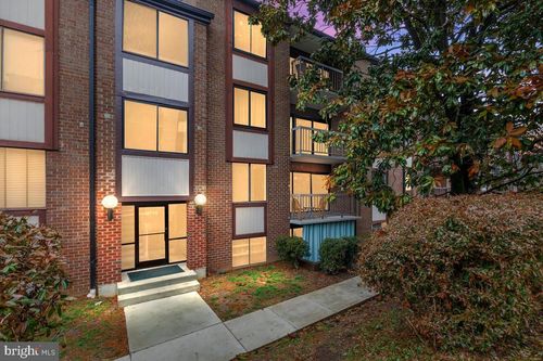 apt-104-9710 Kingsbridge Dr, FAIRFAX, VA, 22031-1681 | Card Image