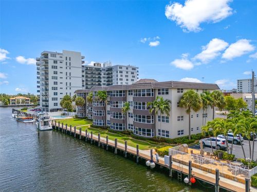 apt-203e-3121 Ne 51st St, Fort Lauderdale, FL, 33308-4354 | Card Image
