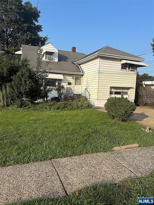145 Baldwin Ave, Hasbrouck Heights, NJ, 07604-1501 | Card Image