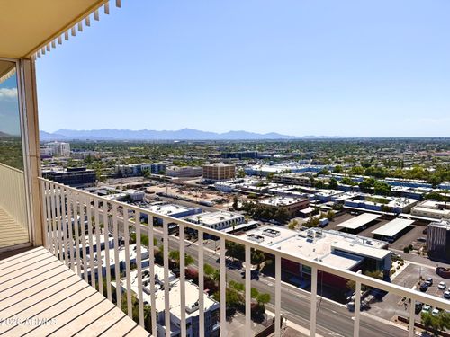 20c-207 W Clarendon Ave, Phoenix, AZ, 85013-3444 | Card Image