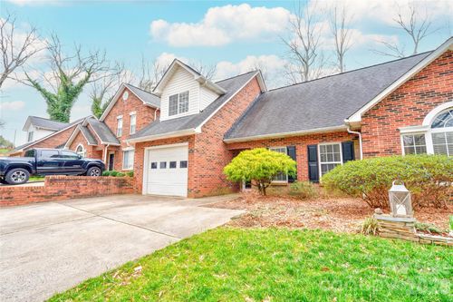 174 Columns Cir, Shelby, NC, 28150-4866 | Card Image