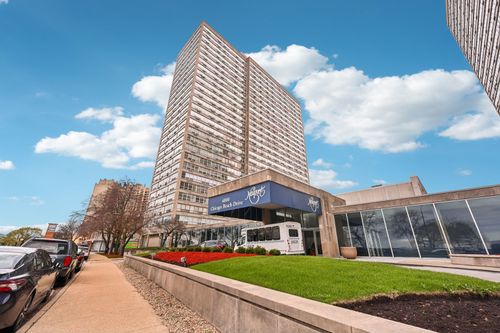 apt-702s-4800 S Chicago Beach Dr, Chicago, IL, 60615-2048 | Card Image