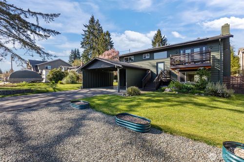215 Hubbard Road, Lynnwood, WA, 98036 | Card Image