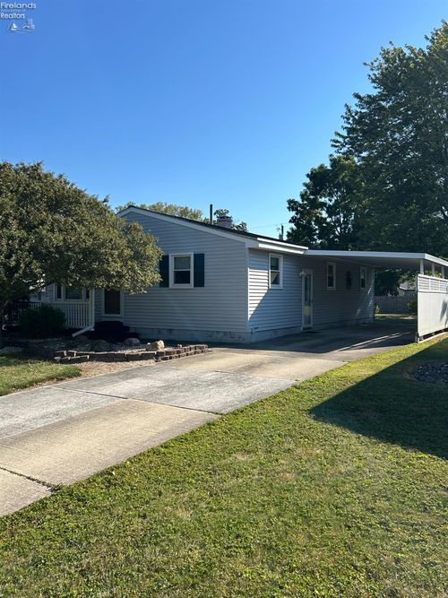 340 Elm Ave, Tiffin, OH, 44883-1727 | Card Image