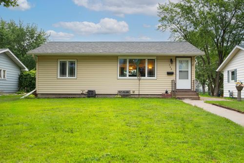 708 27th Ave N, Saint Cloud, MN, 56303-3133 | Card Image