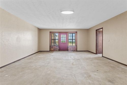 12168 Us Highway 281, Lookeba, OK, 73053-9621 | Card Image