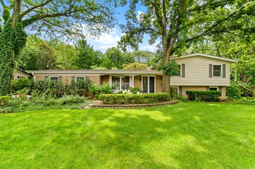 200 Blueberry Rd, Libertyville, IL, 60048-2162 | Card Image