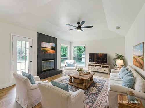 351 Oak Creek Dr, Mckinney, TX, 75071-4322 | Card Image