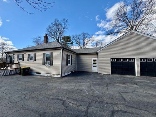 5 Bernier Ln, Bellingham, MA, 02019-2803 | Card Image