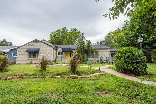 2391 S Brentwood Blvd, Springfield, MO, 65804-3234 | Card Image