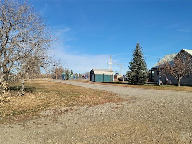 221 1st St East Grass Range, House other with 1 bedrooms, 1 bathrooms and null parking in Other-See Remarks MT | Image 23