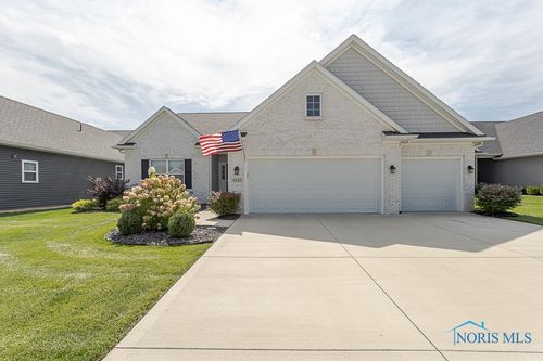 9545 Mackinac Ct, Sylvania, OH, 43560-8638 | Card Image