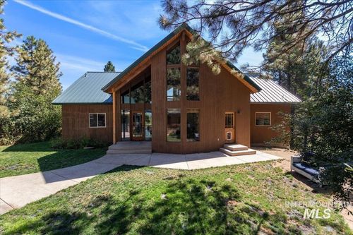 10 Scriver Creek Rd, Garden Valley, ID, 83622-5134 | Card Image