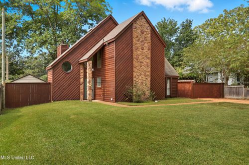 222 Trace Harbor Rd, Madison, MS, 39110-8731 | Card Image