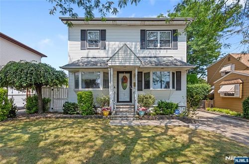 85 Avenue E, Lodi, NJ, 07644-1907 | Card Image