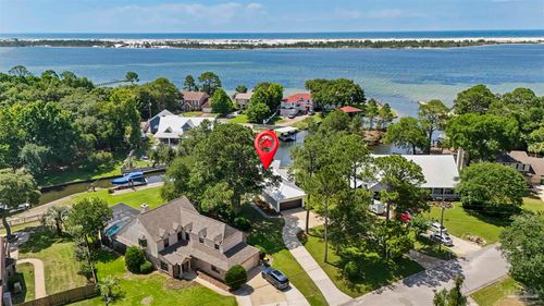 23 Neptune Dr, Mary Esther, FL, 32569-2255 | Card Image
