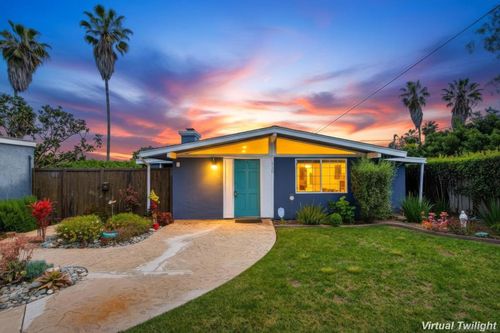 810 Anns Way, Vista, CA, 92083 | Card Image
