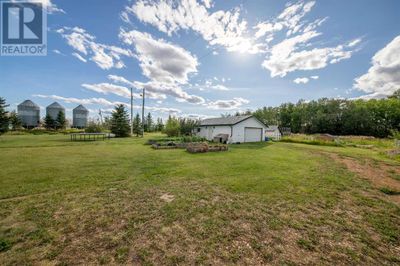 0 54 St, House other with 4 bedrooms, 2 bathrooms and null parking in Rycroft AB | Image 2