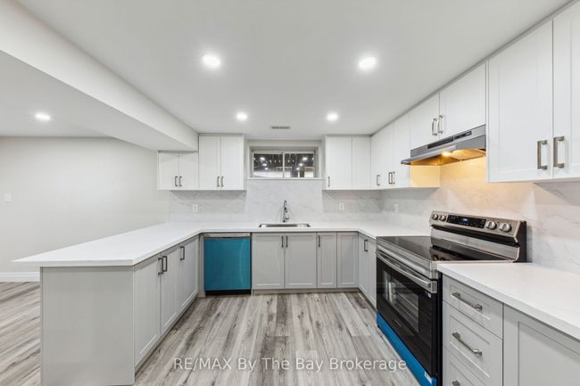 174 32nd St S, House other with 4 bedrooms, 4 bathrooms and 8 parking in Wasaga Beach ON | Image 29