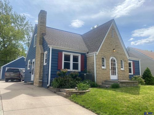 1020 S 32nd Street, Lincoln, NE, 68510 | Card Image